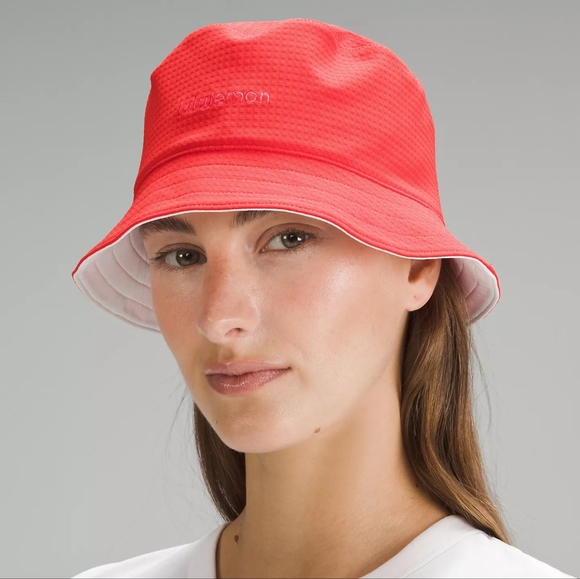 Lululemon Both Ways Bucket Hat Red Hot Heat Reversible NWT - Picture 1 of 3